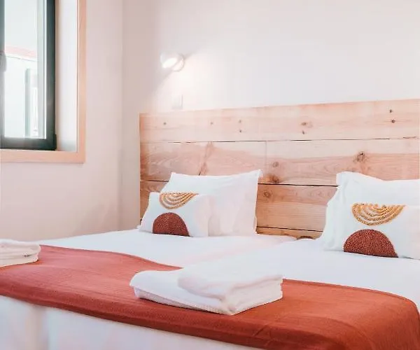 Campanha By Stories Apartman Porto